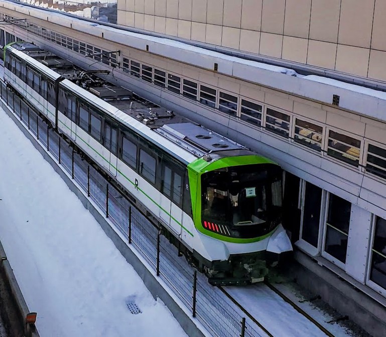 Installation – Platform Screen Doors for the REM | Gastier