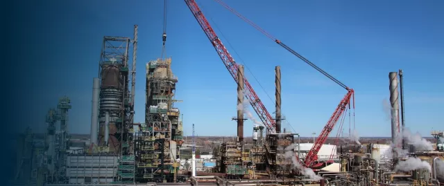 grue sur site d'usine